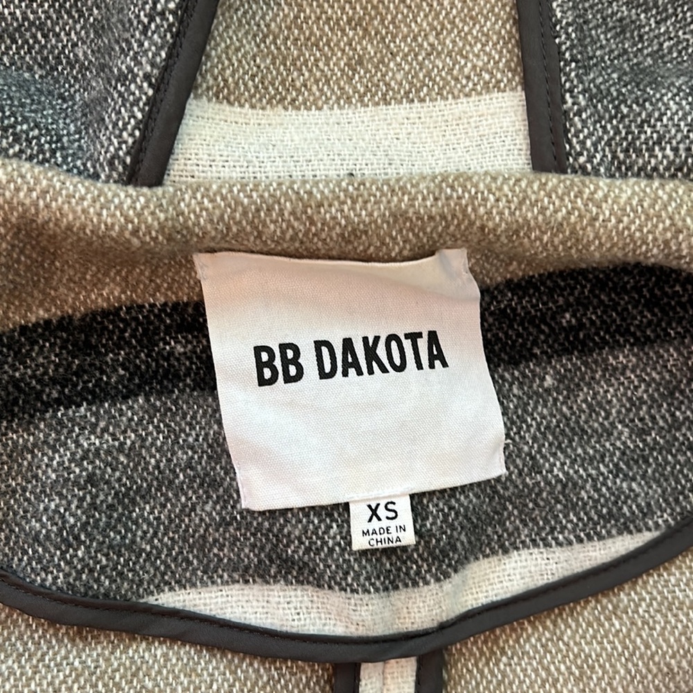 Bb Dakota Aztec Lightweight Jacket - image 3